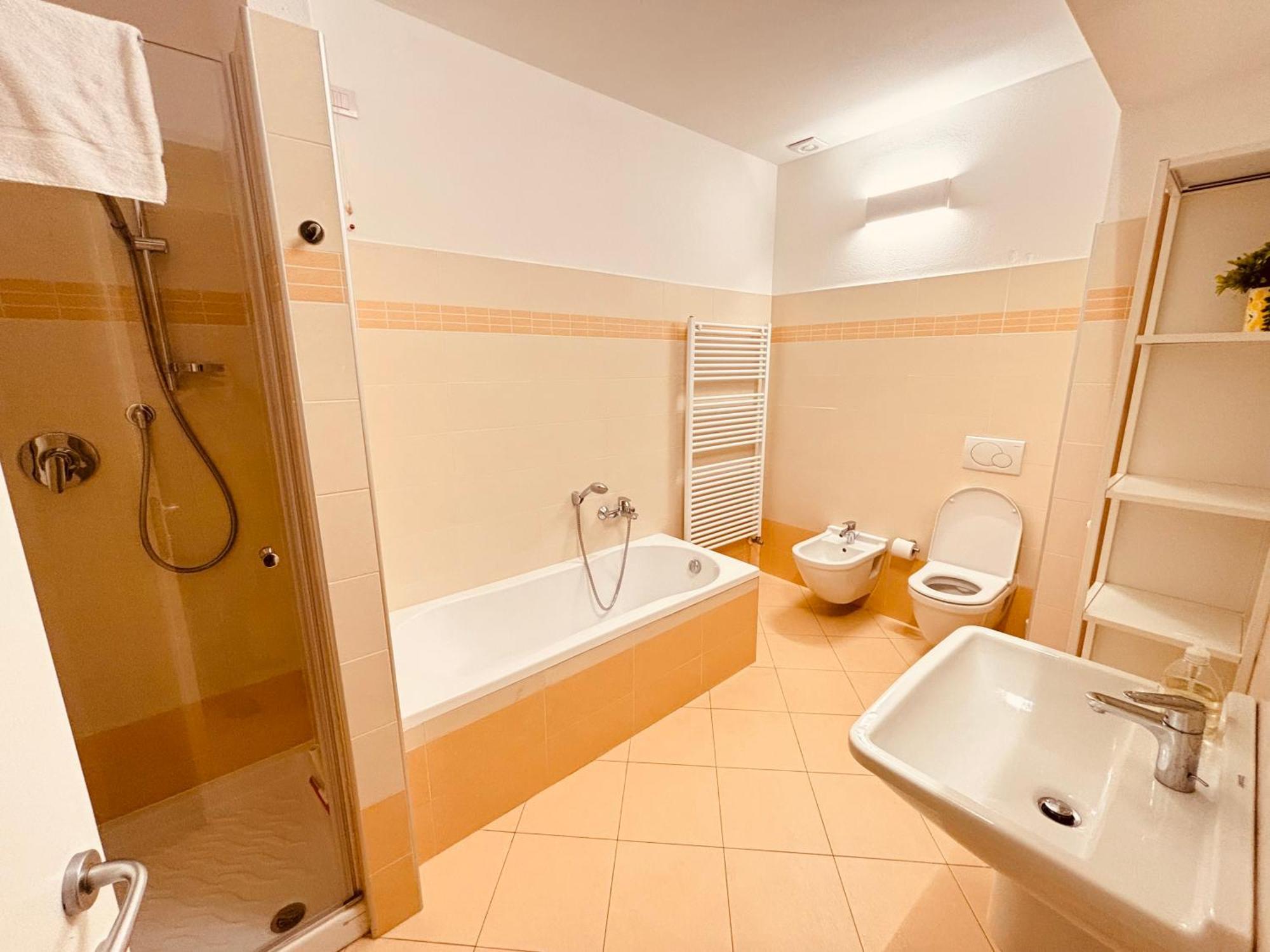 Lago Villa Zen - Apartment With Jacuzzi, Panoramic Views Lenno Exterior photo